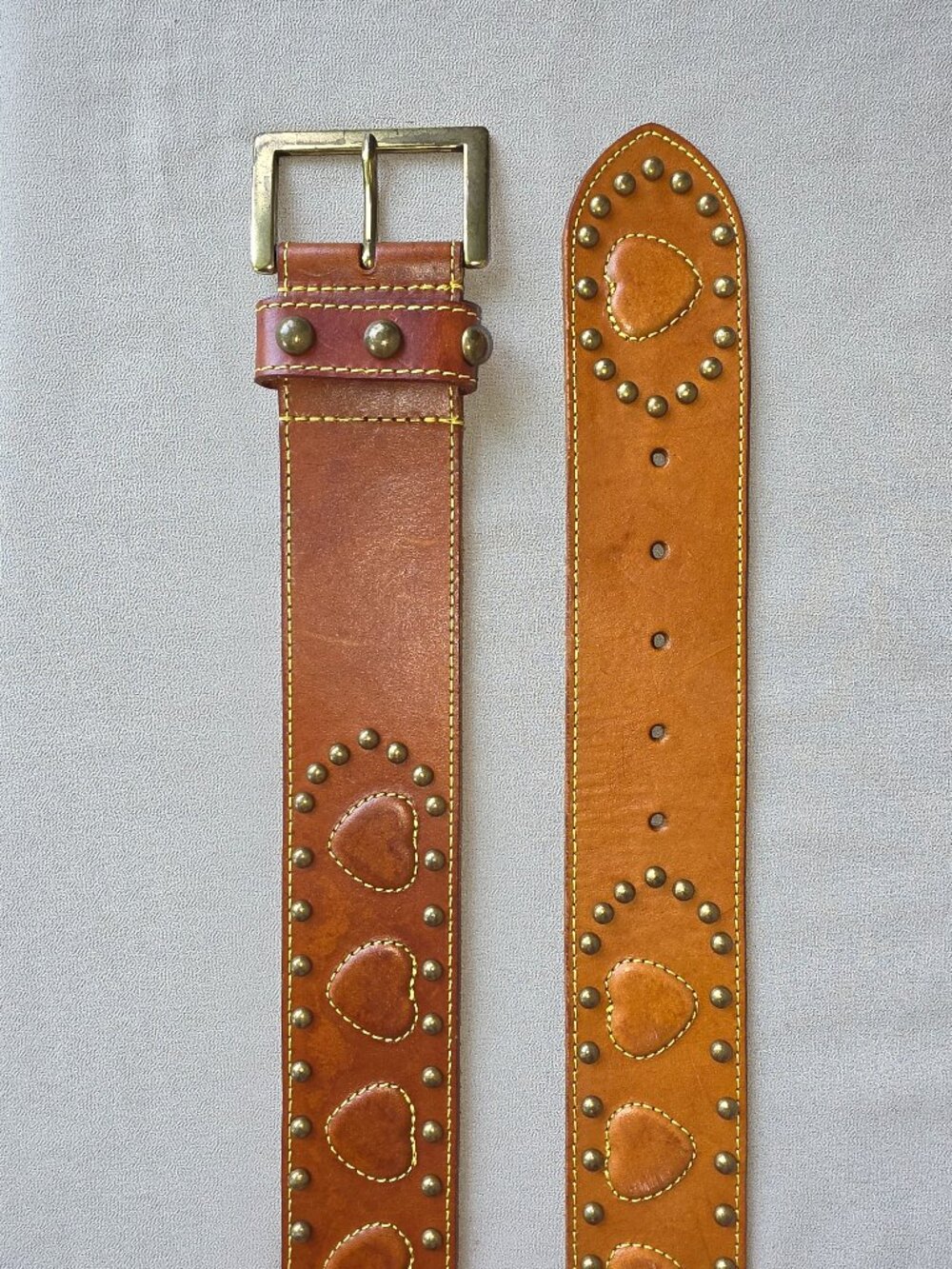 Betsey Johnson Vtg Women's Genuine Leather Belt Hearts Studded Ombré BB906 Sz M